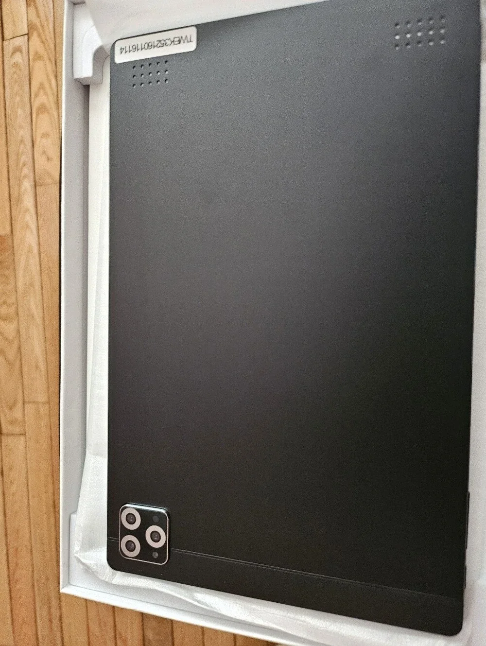 Gray Tablet with Large Display and Slim Bezel